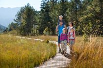 Wandern im Berger Moos - ein Ausflug für die ganze Familie.  • © Pfronten Tourismus, E. Reiter